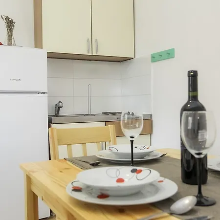 Amee Apartment